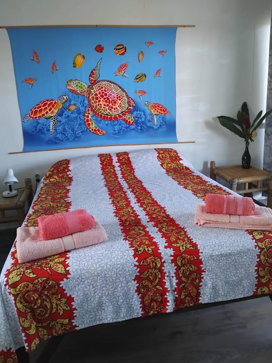 SUNSETVIEW, studio, private beach, amazing swim & sunset - Housity