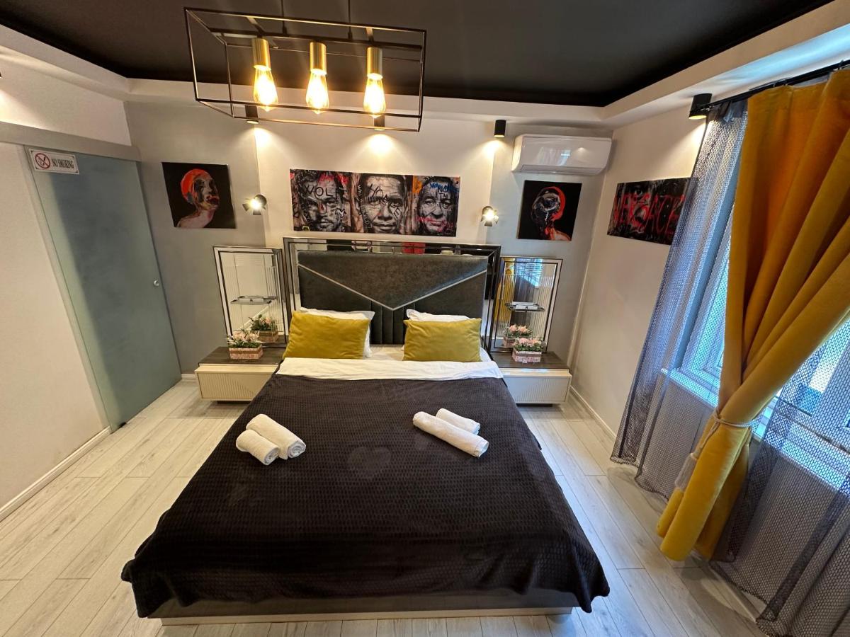 The Fame - Modern Studio in Top Location & Parking - Housity