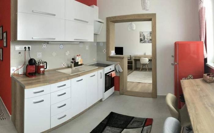 Style Apartment Telgart - Housity