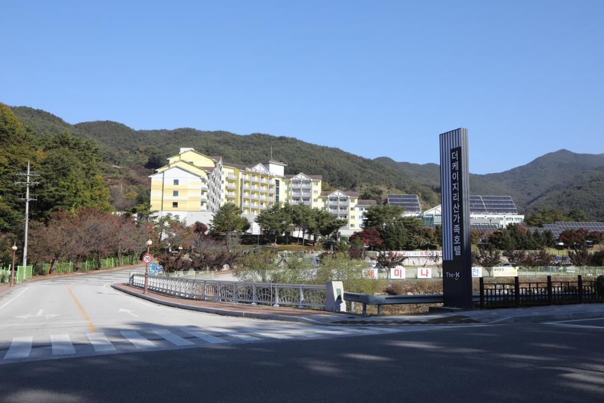 The K Jirisan Family Hotel - Housity