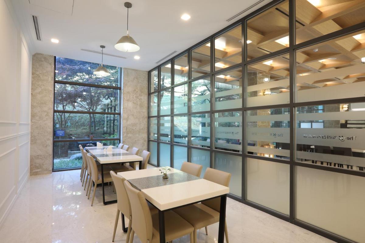 The K Jirisan Family Hotel - Housity