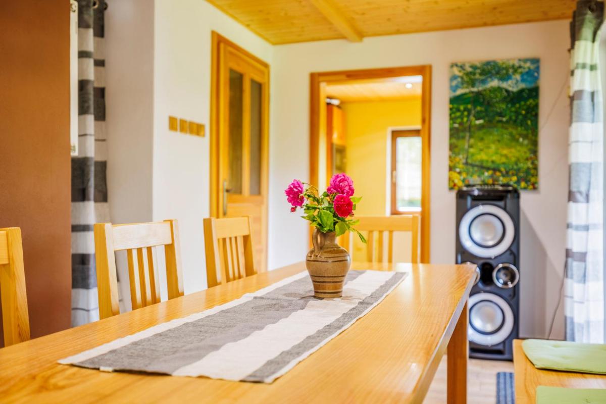 Valinka - chata pod rozhlednou Val - Housity