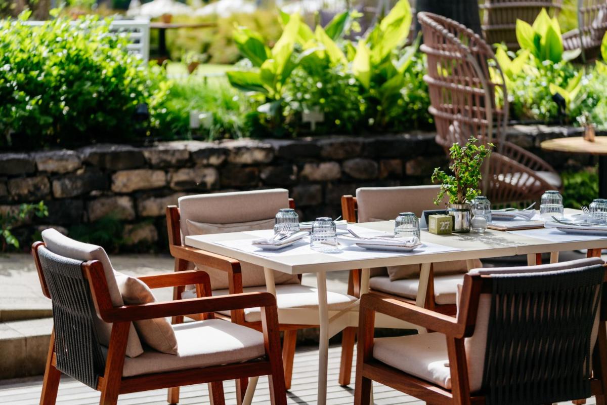 Um restaurante ou outro lugar para comer em Savoy Palace - The Leading Hotels of the World - Savoy Signature