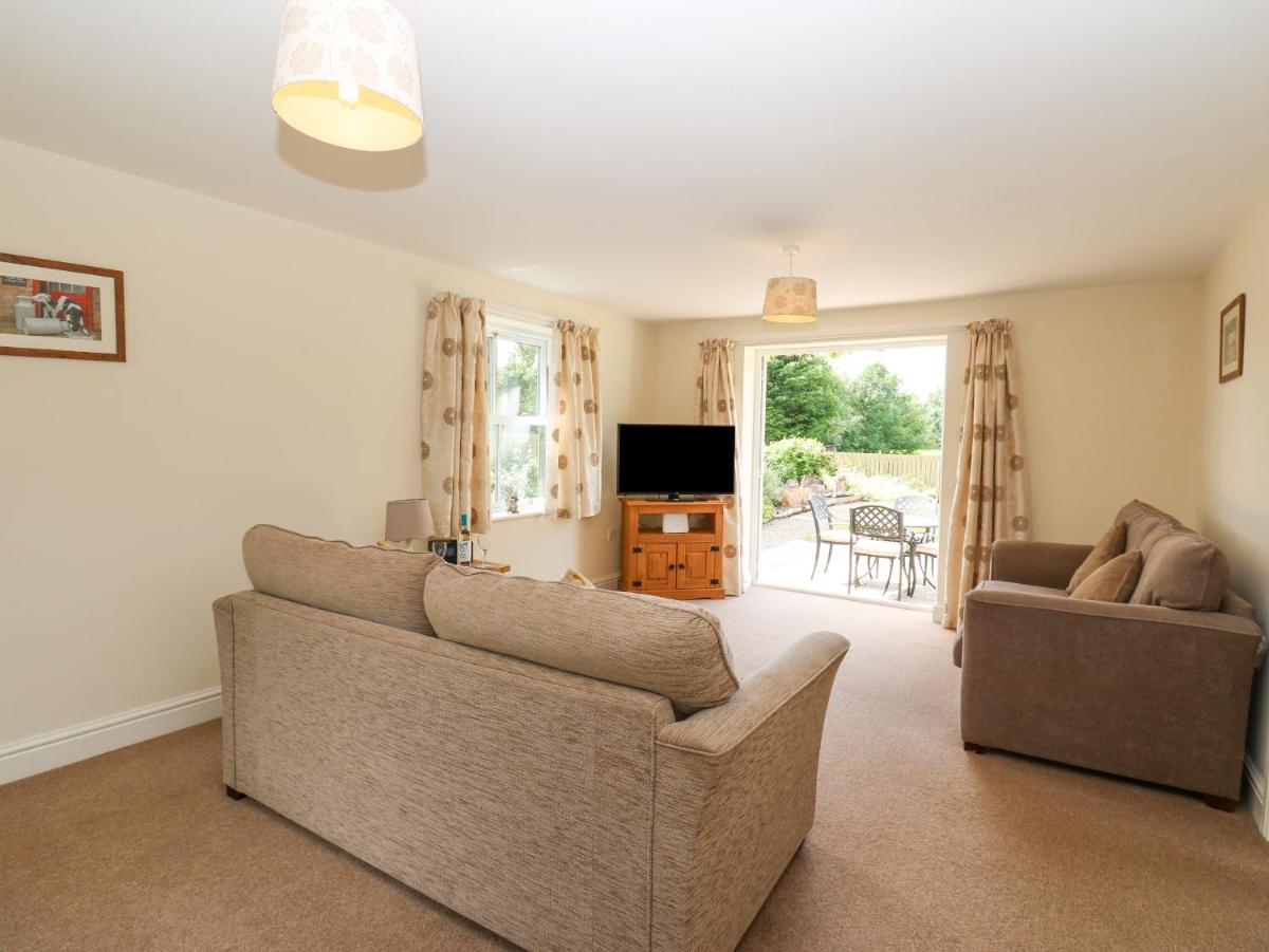 Summer Farm Cottage - Housity