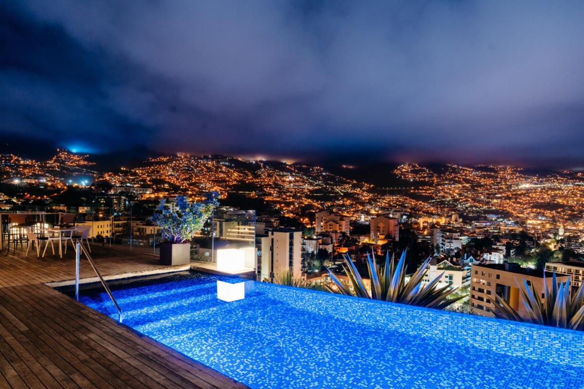 A piscina em ou perto de Savoy Palace - The Leading Hotels of the World - Savoy Signature