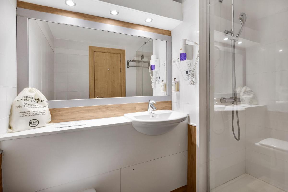 B&B HOTEL Madrid Las Rozas - Housity