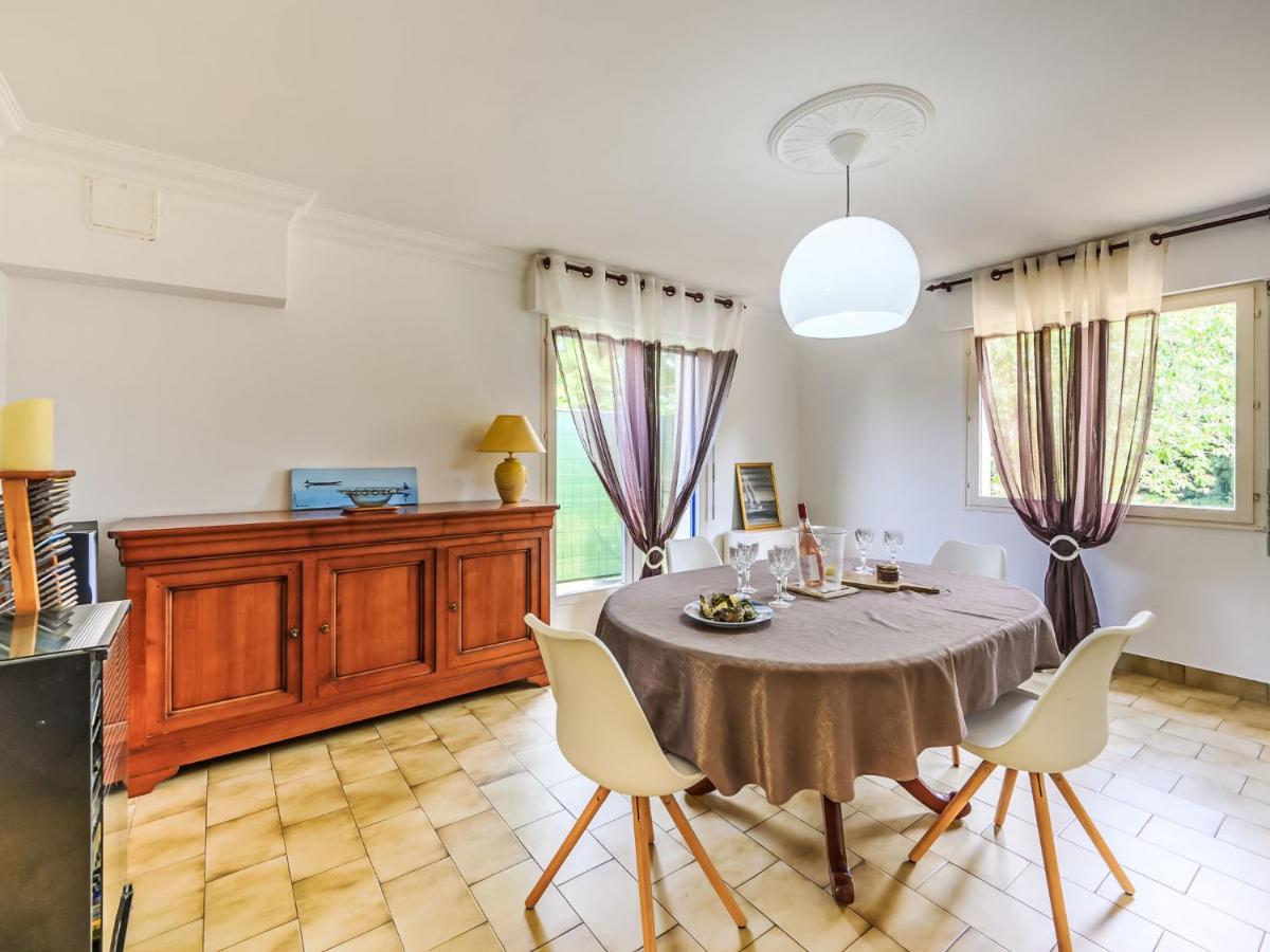 Holiday Home Maison De Bréarec by Interhome - Housity