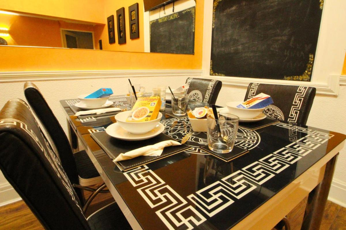 OYO Abbey Lodge Hotel - Housity