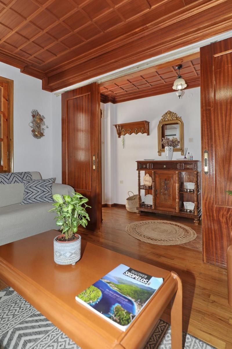 Magdalini's House in Skopelos Town - Housity