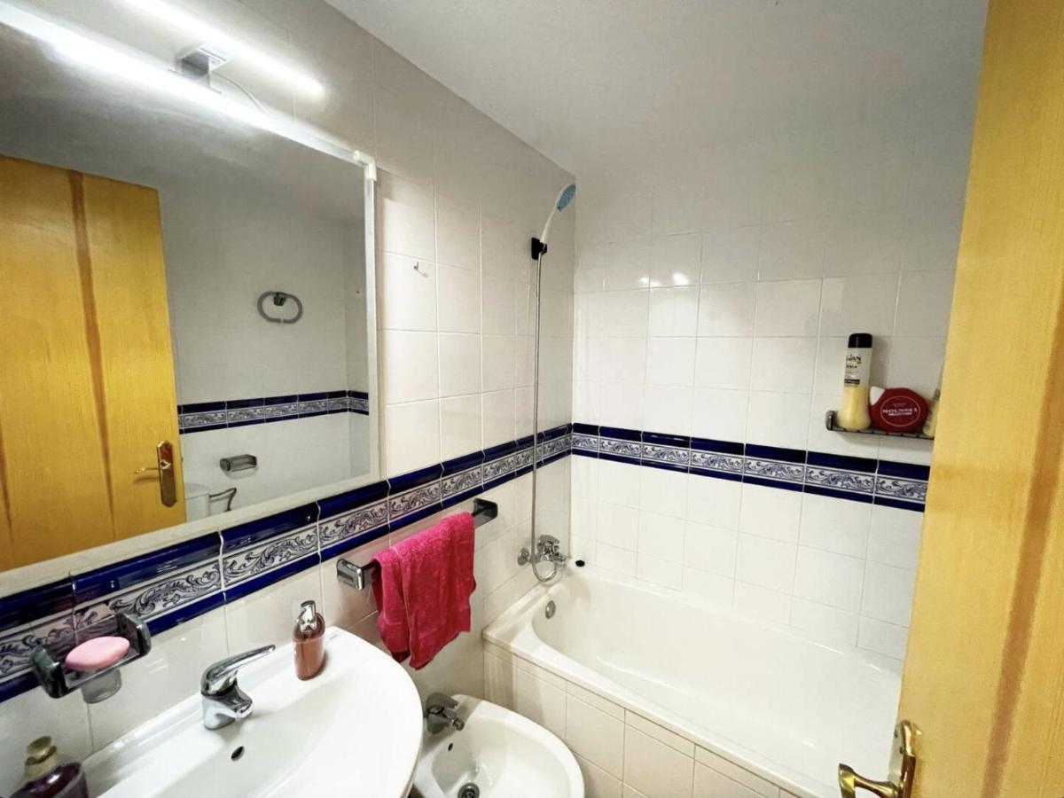 Acogedora casa a 100m de la playa - Housity