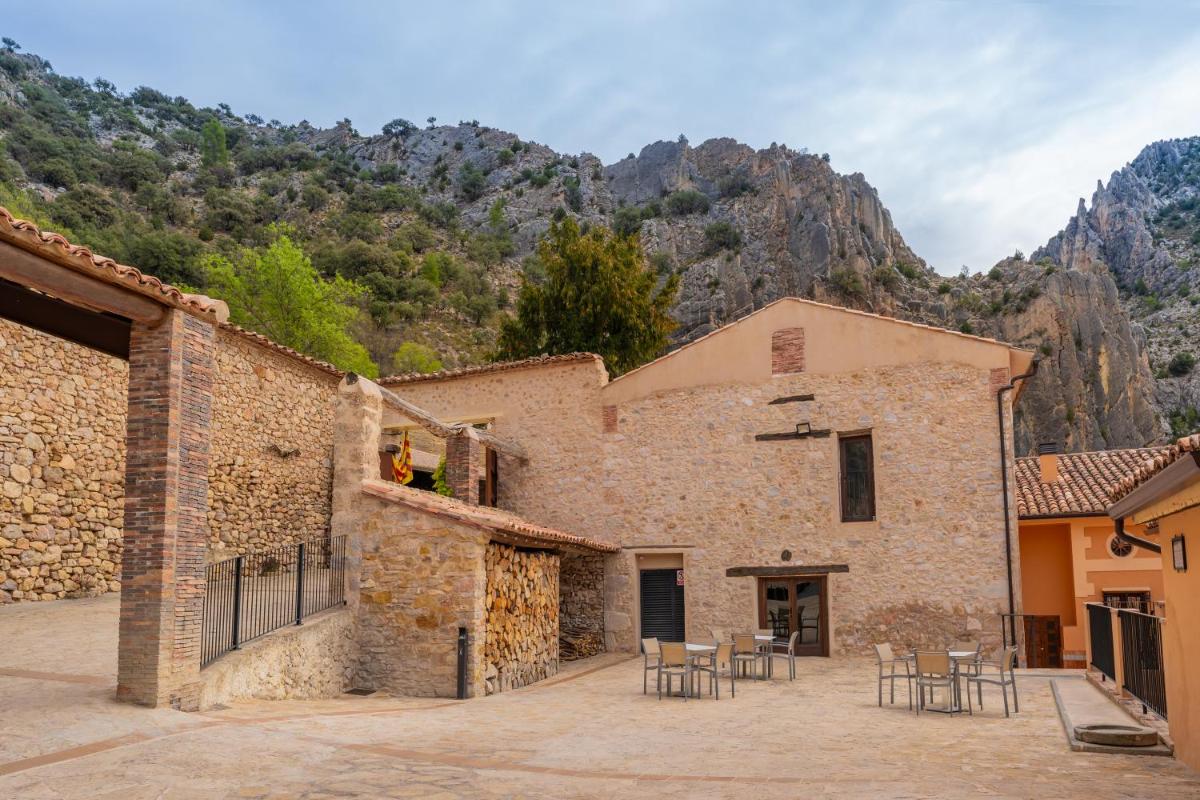 Hotel de La Trucha - Housity