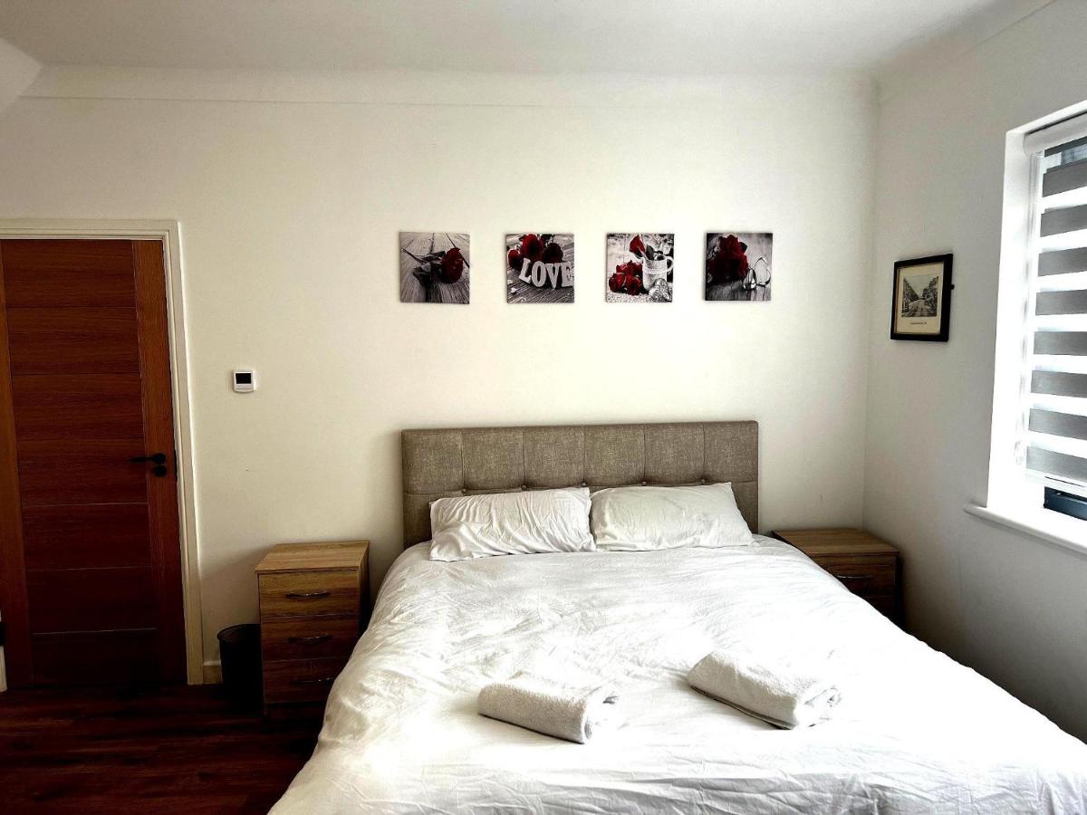 The Barrington Hotel - Housity