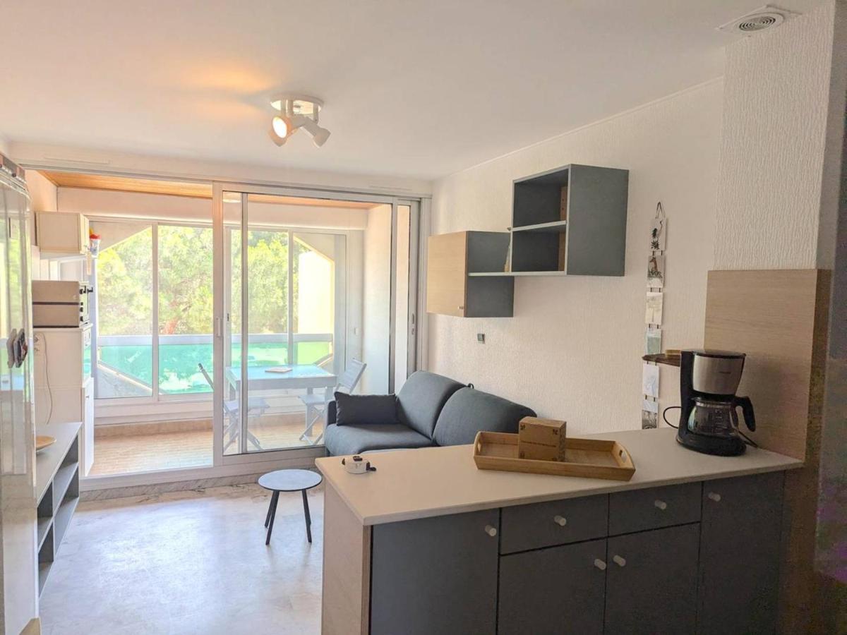 Appartement rénové 2024, 2 pièces, 4 couchages, proche plage, Bormes-les-Mimosas - FR-1-251-40 - Housity