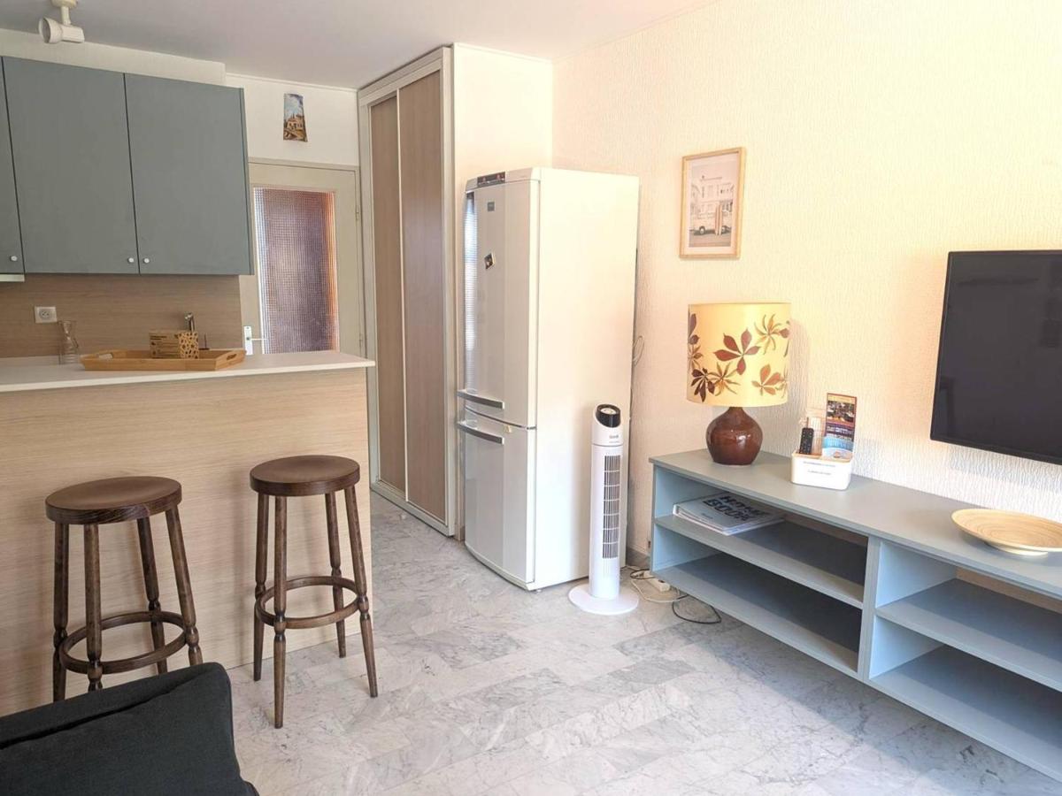 Appartement rénové 2024, 2 pièces, 4 couchages, proche plage, Bormes-les-Mimosas - FR-1-251-40 - Housity