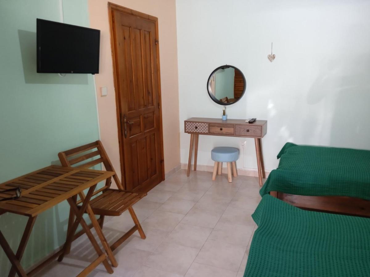 Valta's Room 4 - Housity