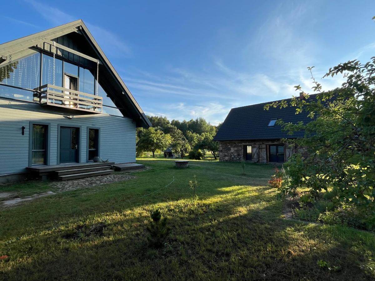 Ugunu Dambji - Housity