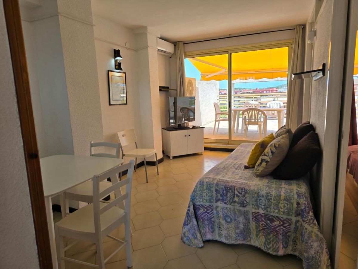 Apartments Novelty - Hizvo