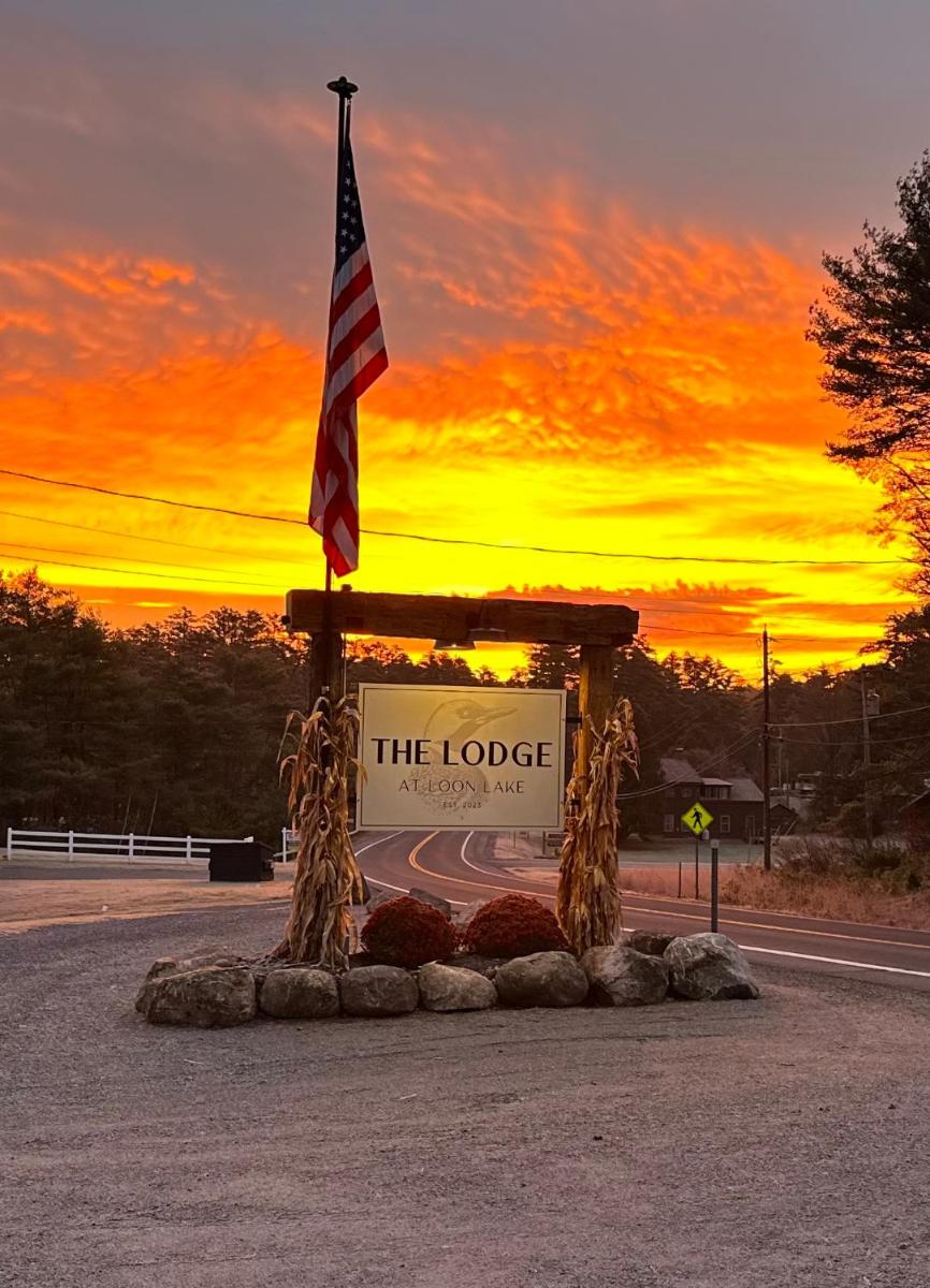 The Lodge at Loon Lake - Housity