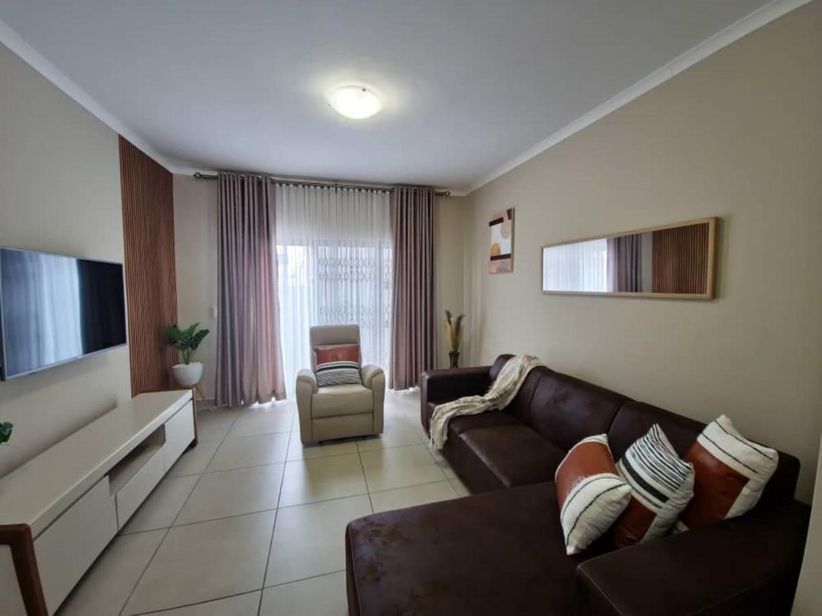 Dolphin Leap Unit 6 - Housity