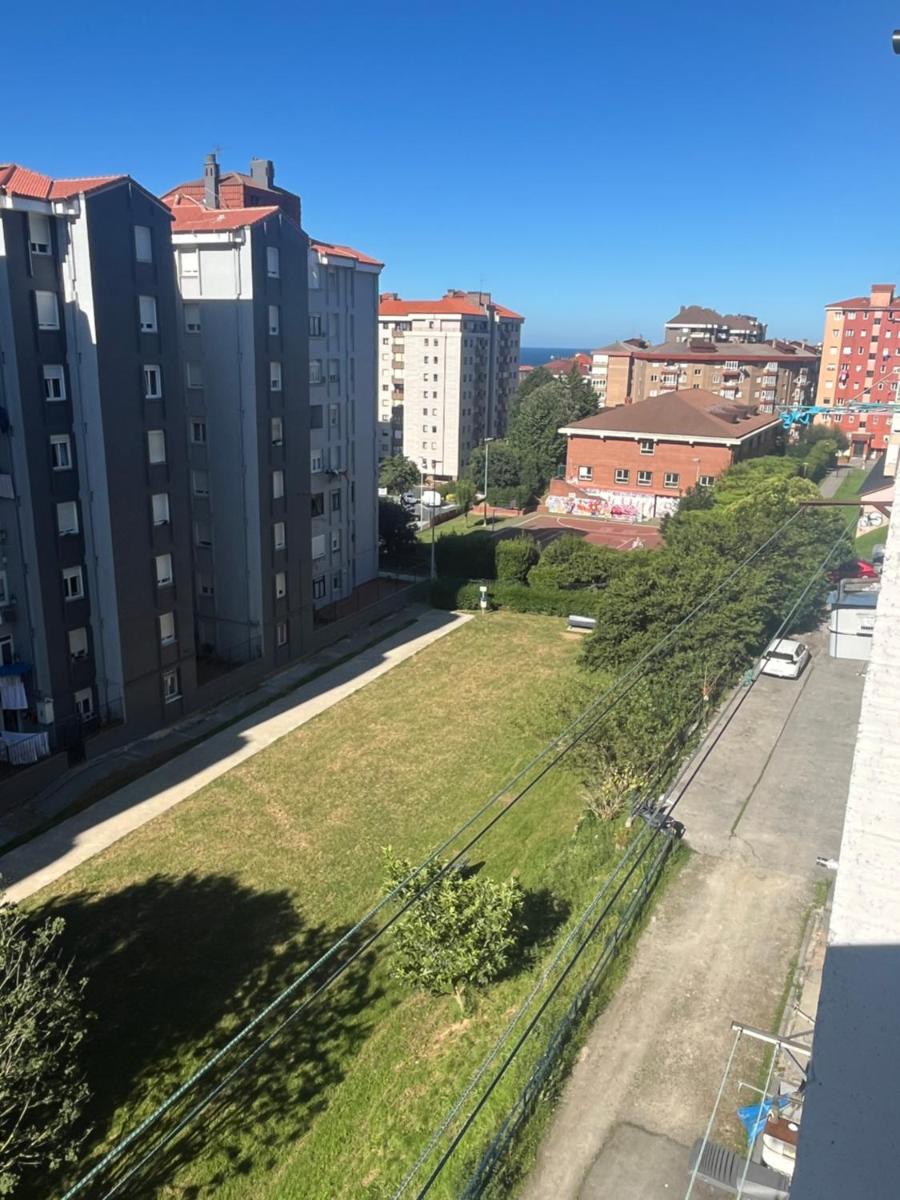 piso a un paso centro con zona aparcamiento gratuita - Housity
