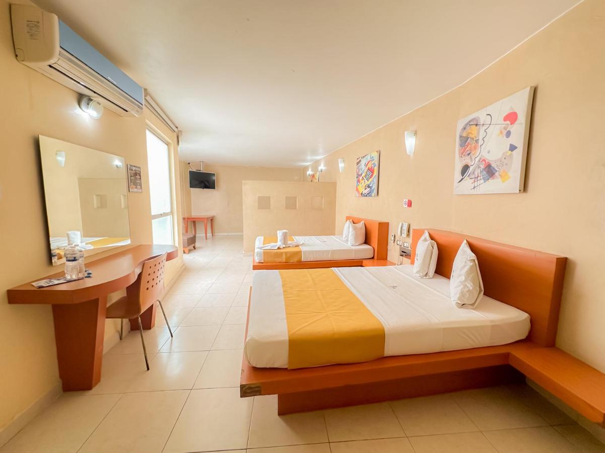 Auto Hotel Mediterráneo - Housity