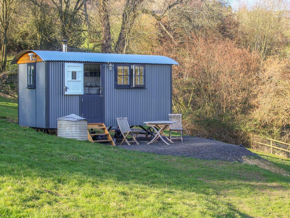 Shepherds Hut Slad Valley Cotswolds - Housity