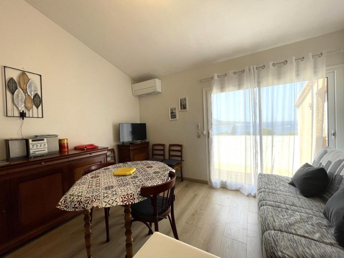 Appartement T3 Climatisé avec Terrasse - Proche Crique, Parking Privé, Idéal Famille - FR-1-309-209 - Housity