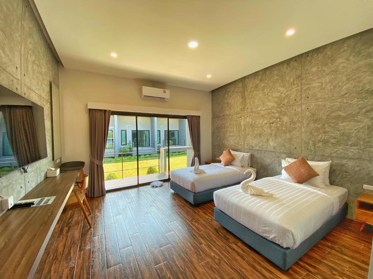 Destino Hotel Surin - Housity