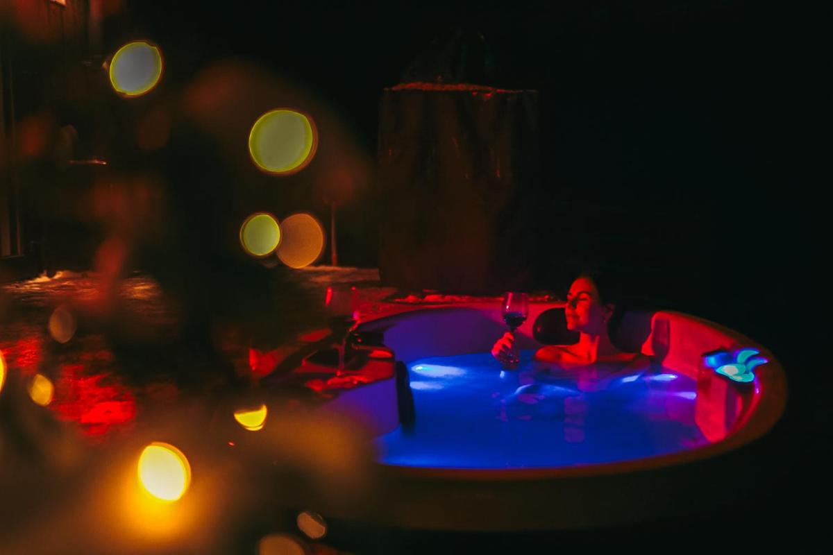 NEILA - 'Virš Ąžuolų' - Forest SPA - FREE jacuzzi - Housity