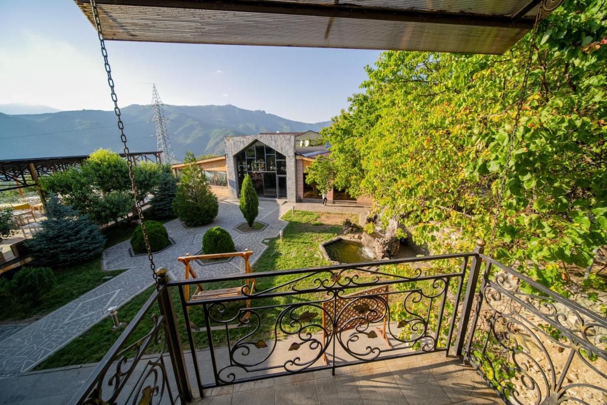 Kefilyan Family Hotel - Housity
