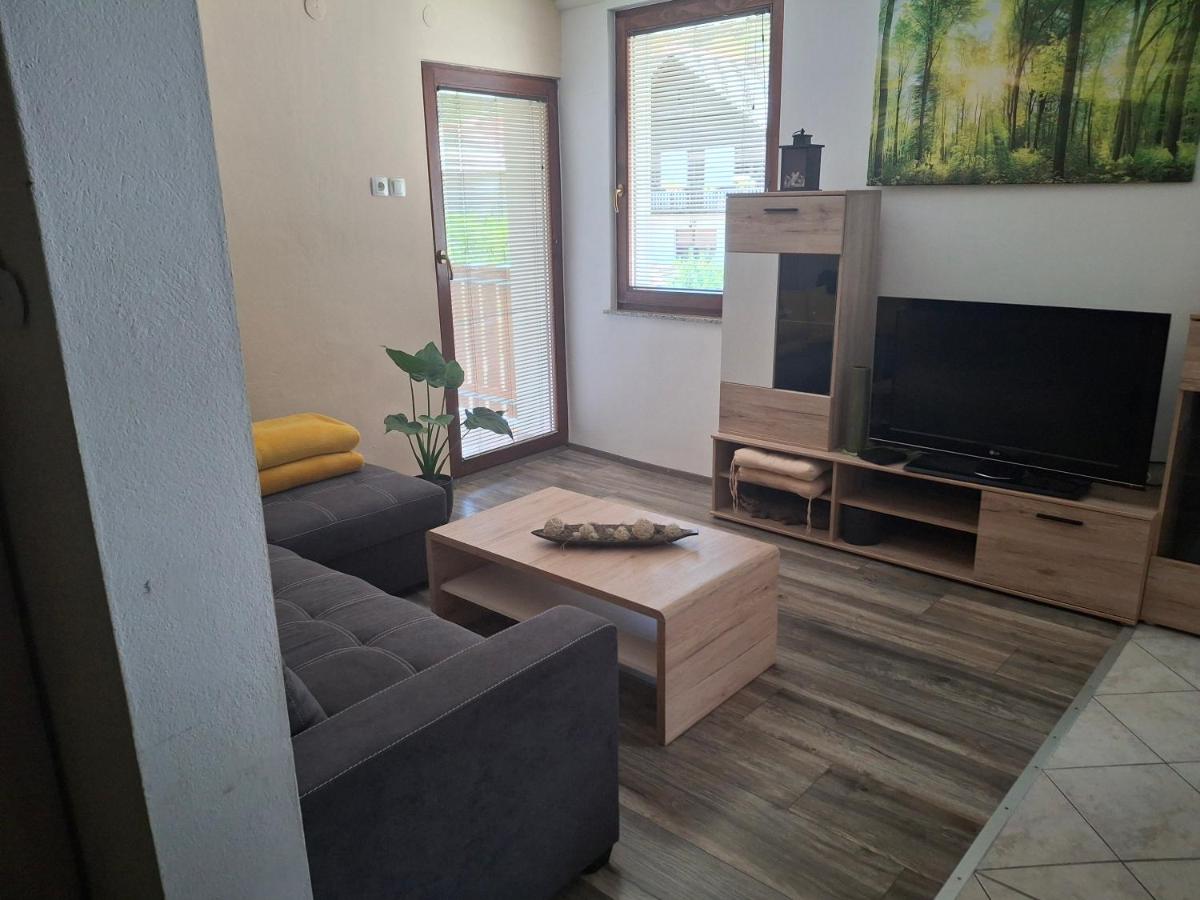 Apartment Veninsek - Housity