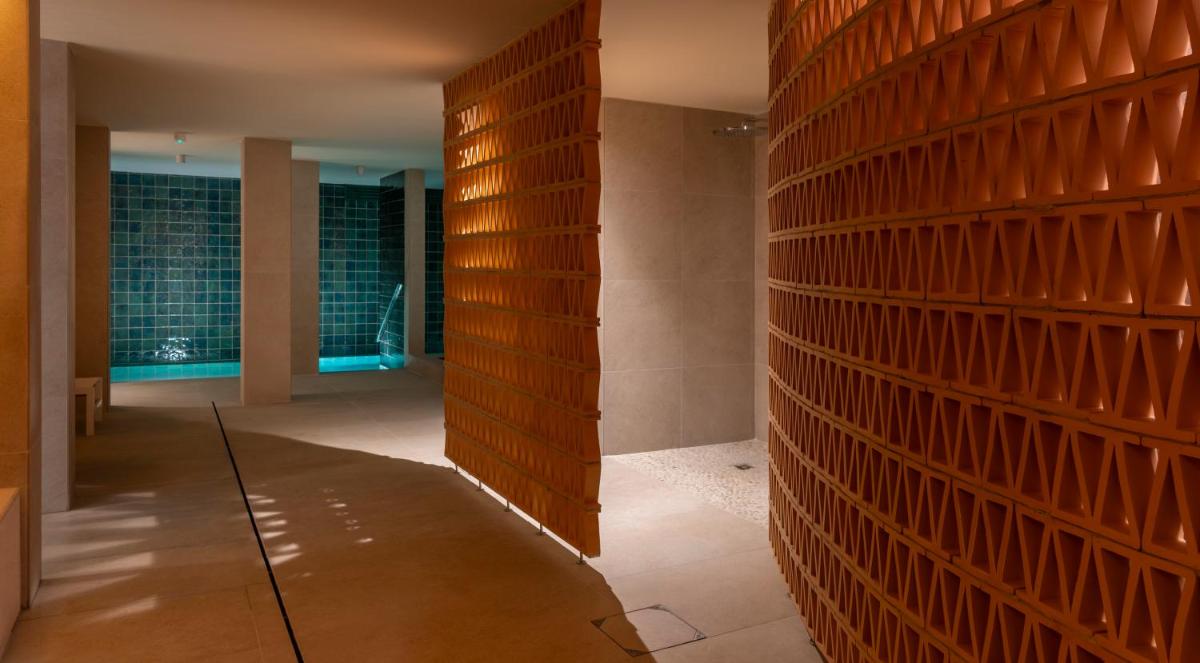 Imagen de la galería de AQUA Hotel Promenade & Spa 4Sup, en Pineda de Mar
