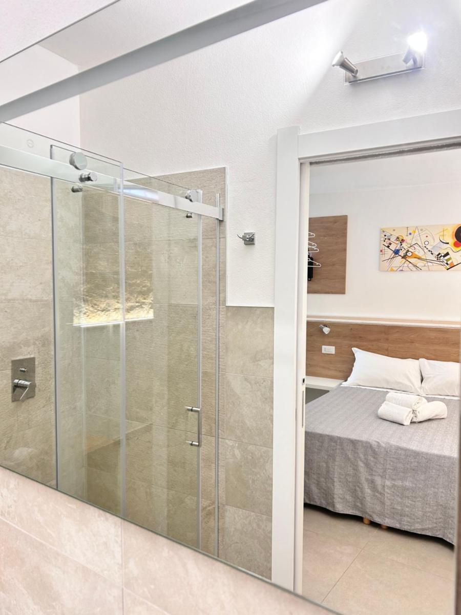 Longevity Hotel - Housity