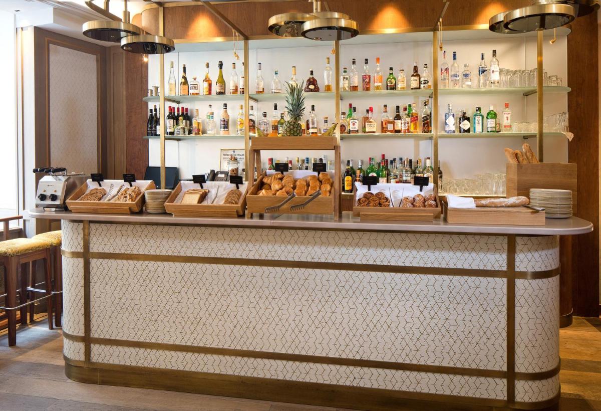 Boissons dans l'établissement Rochester Champs Elysees