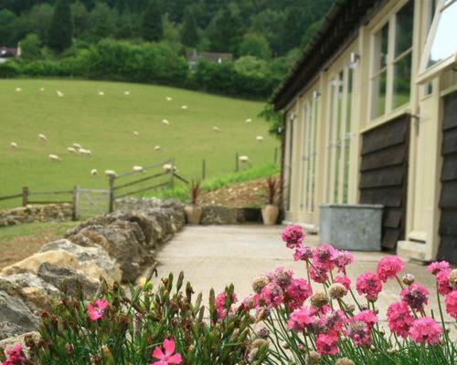 Valley Barn Slad Valley Cotswolds - Housity