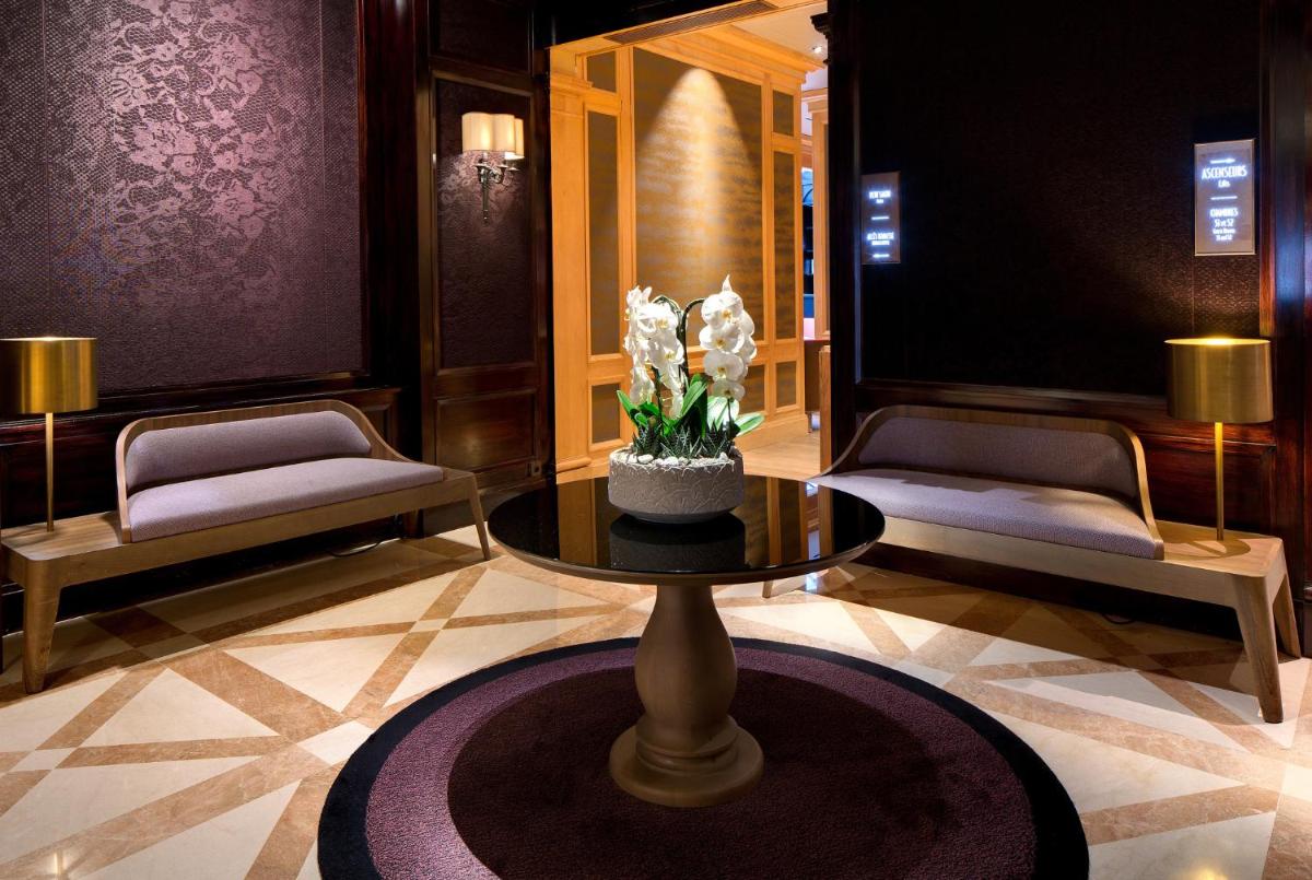 Coin salon dans l'établissement Rochester Champs Elysees