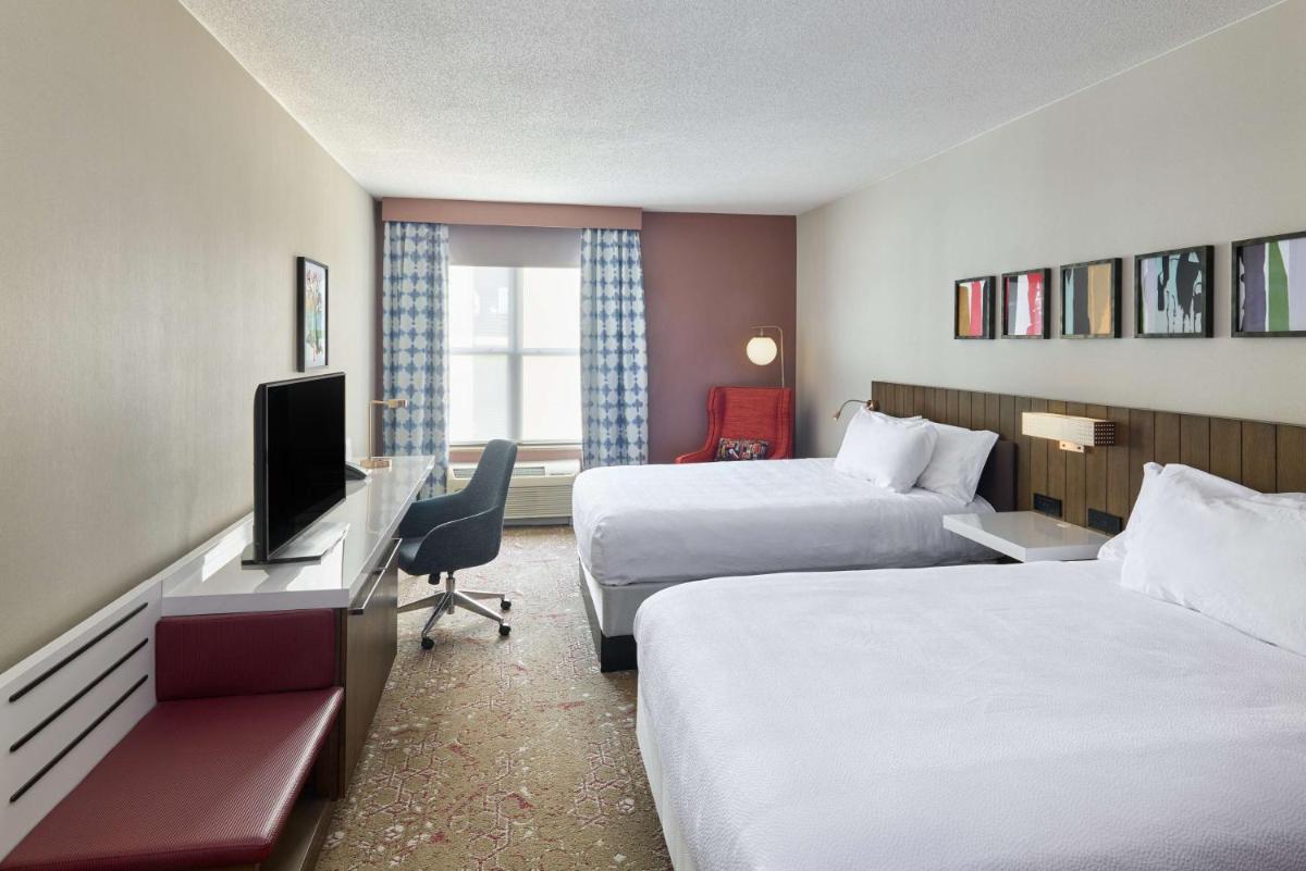 Hilton Garden Inn Bloomington - Housity