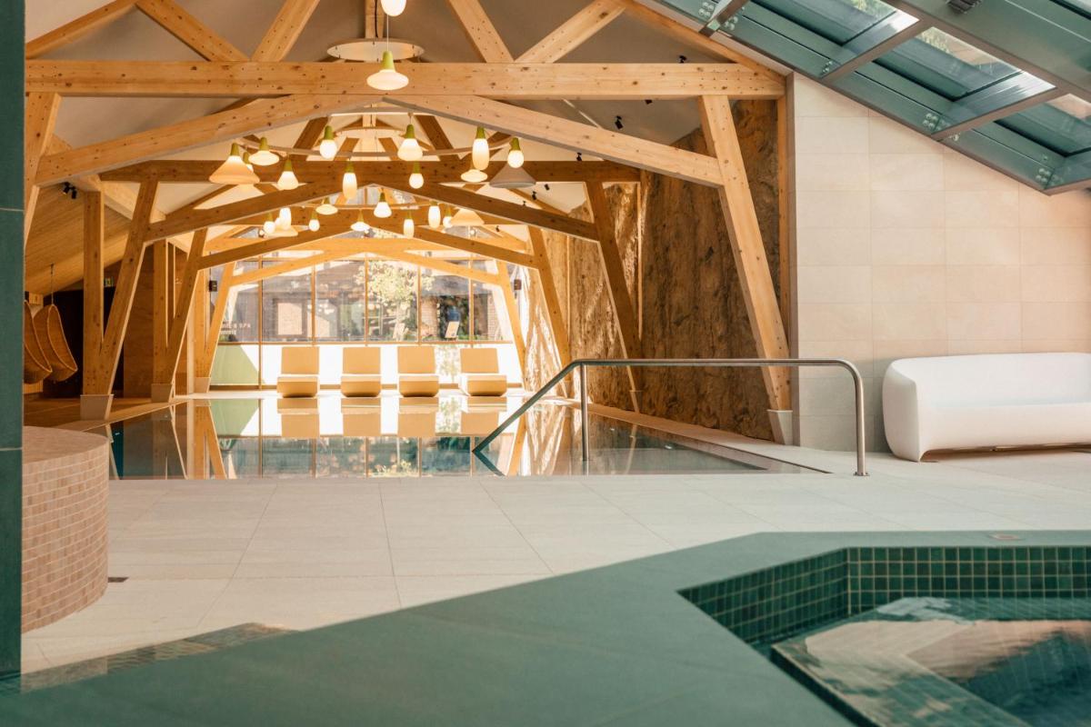 Piscine de l'établissement Lykke Hôtel & Spa Chamonix - ex Mercure ou située à proximité