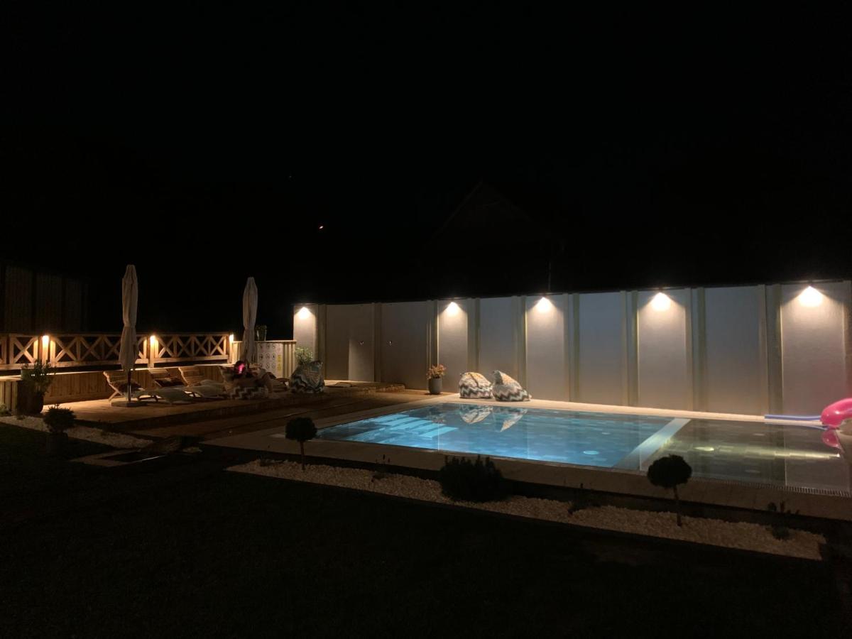 Biscontini's Studio - Housity