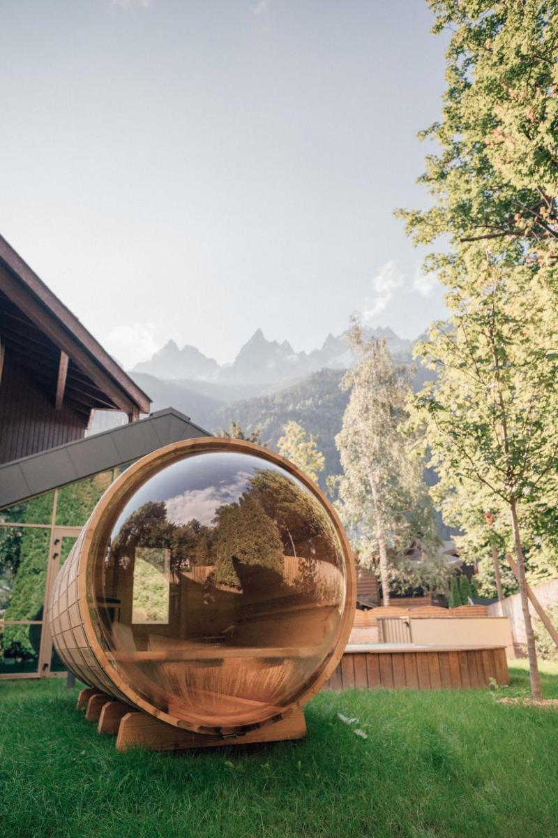 Vue générale sur la montagne ou vue sur la montagne depuis l'hôtel