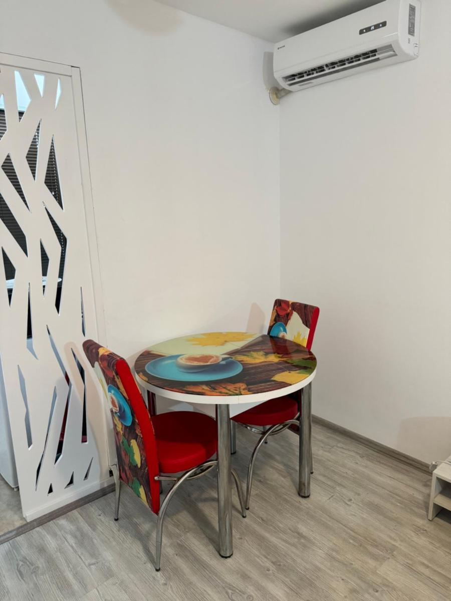 Saturn Studio 525 - Housity