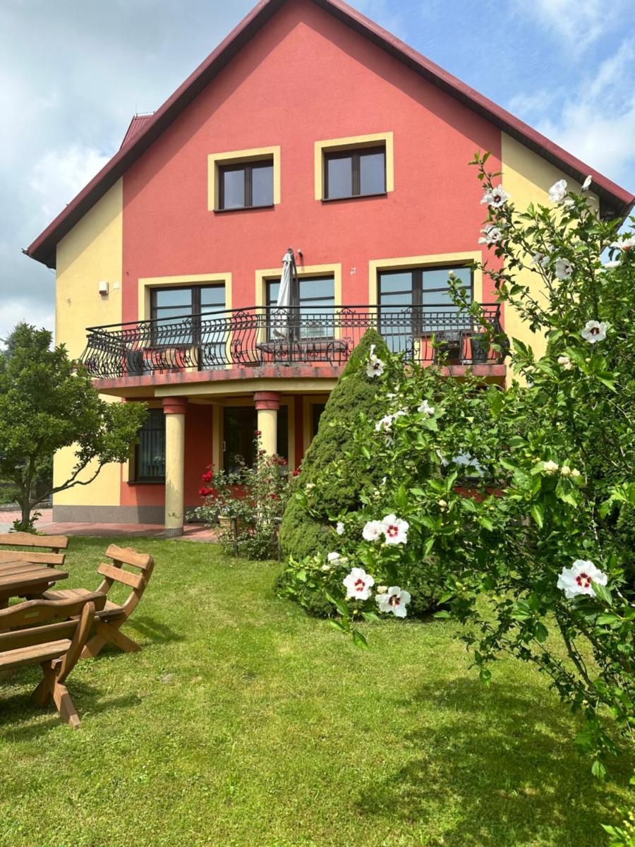 NOCLEGI Grojec - Housity