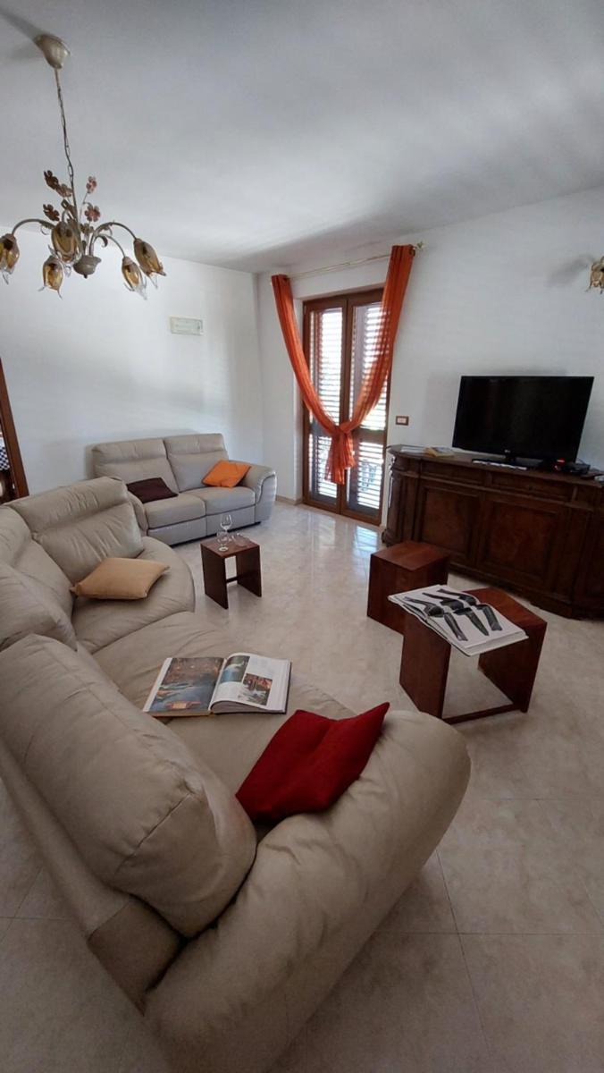 Villa Rosemary - Housity