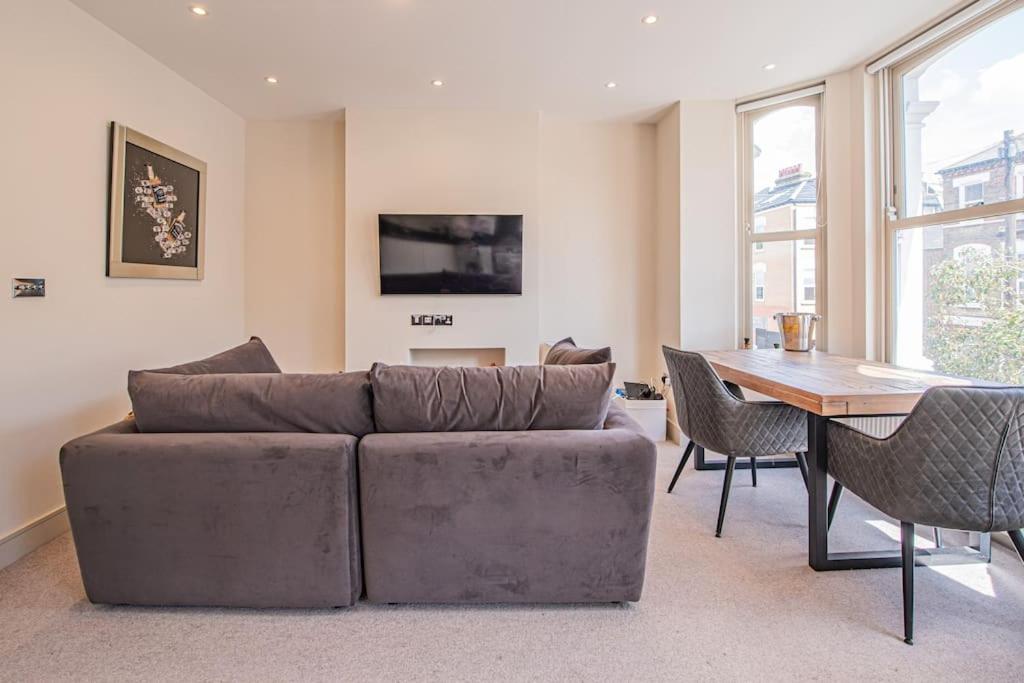 Charming 2 bedroom Flat in Central London - Housity