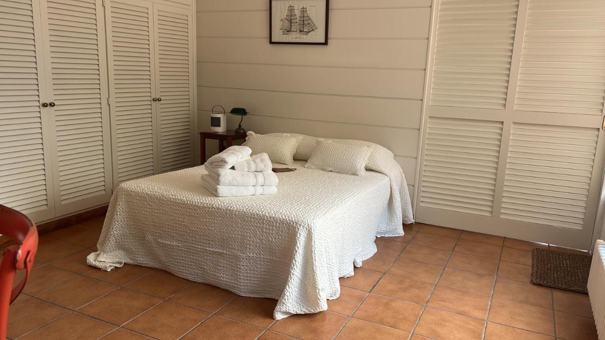 Family B&B HomefromHomees - Housity