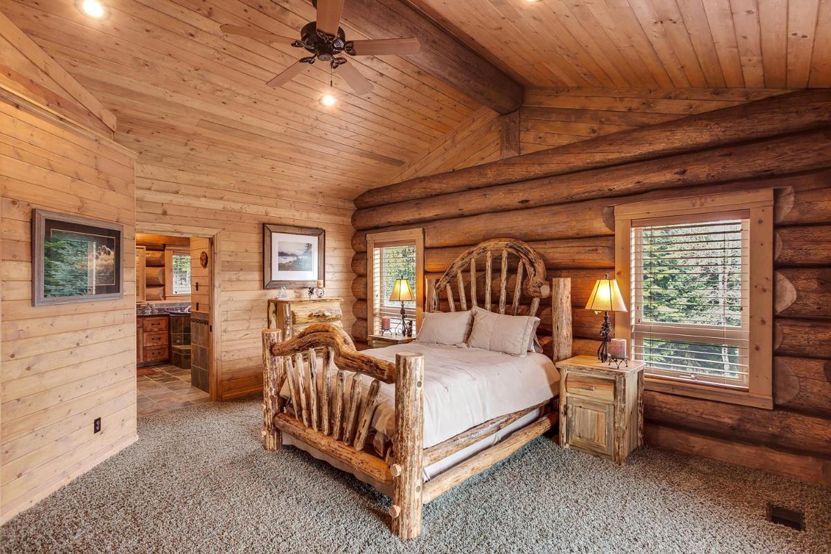 Kingston House - Housity