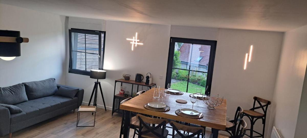 La maison d'à côté Chambre 2 - Housity