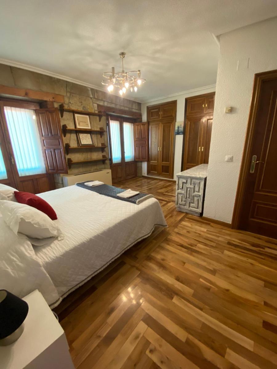 Plaza Mayor 9, 3º - Precioso piso de 1 Dormitorio en la Plaza Mayor - Housity