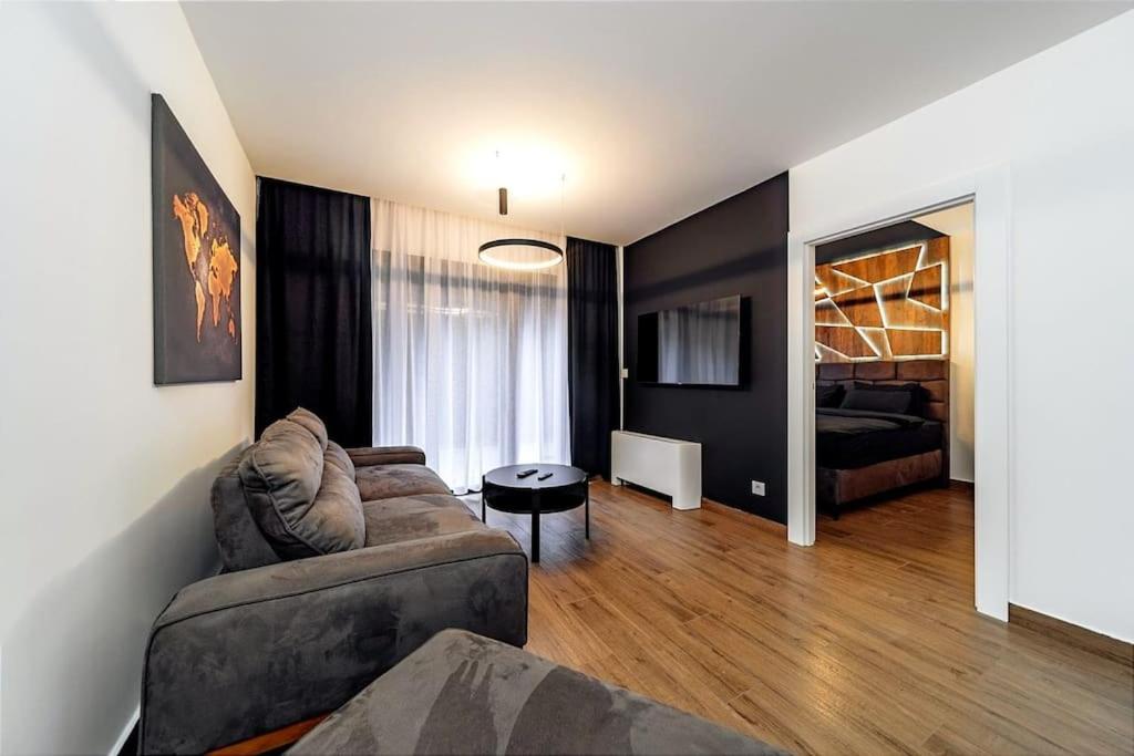 Dark Nest 2 Belgrade Apartments - Housity