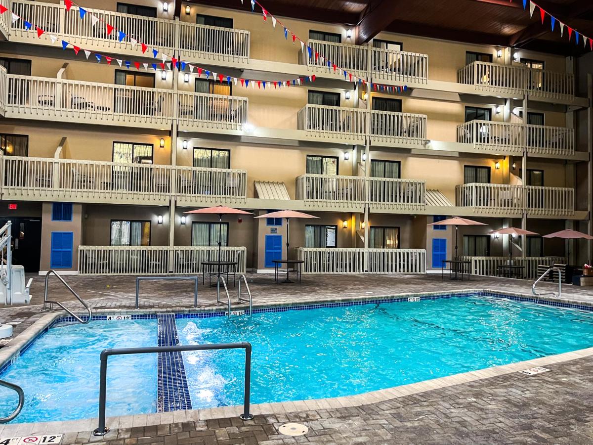 Hotel 1620 Plymouth Harbor - Housity